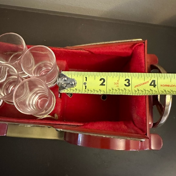 Old Ford Model T Vintage Mini Bar Decanter Set Shot Glasses - Picture 10 of 13